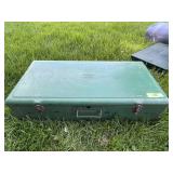 VINTAGE COLEMAN CAMP STOVE