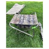CAMO FOLDING SEAT / STOOL W/ ZIPPERED COMPARTMENT