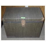 WICKER STORAGE TRUNK 28 x 16 x 21