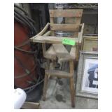 VINTAGE DOLL HIGHN CHAIR (SEAT NEEDS GLUED)