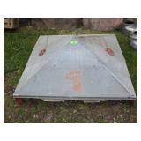 VINTAGE STENCILED GALVANIZED BROODER (UNTESTED)>>>