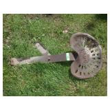 VINTAGE CAST IRON TRACTOR SEAT