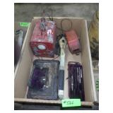 VINTAGE BATTERY CHARGER (UNTESTED), TRACTOR >>