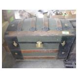 VINTAGE DOME TOP TRUNK  30 x 17 x 23