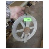 VINTAGE METAL PULLEY