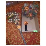VINTAGE? PUMKIN FLASHLIGHT (UNTESTED), FALL BROOM>