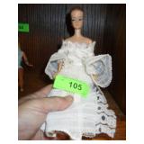 1962 ? MIDGE BARBIE DOLL W/ MOLDED HAIR