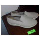 LIFE STRIDE CANVAS SLIP ON SHOES (10W)