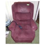ULTRA COMFORT RECLINER / LIFT CHAIR **BRING >>>>