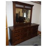 DRESSER W/ MIRROR **BRING HELP**  74 x 20 x 82 >>>