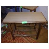 MID CENTURY MODERN RATTAN END TABLE (MATCHES #376>