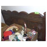 VINTAGE OAK DOUBLE BED (FREE MATTRESSES IF YOU >>>