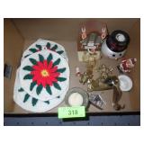 CROCHETED CHRISTMAS HOT PADS, STOCKING HOLDERS>>>