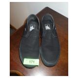 VANS CANVAS SLIP ON SHOES (WOMENS 11)