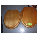 2 OAK TOILET SEATS (1 W/ SPLIT - SEE PICS)