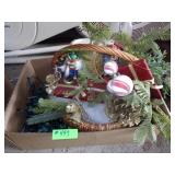 CHRISTMAS ARRANGEMENT IN BASKET, CHRISTMAS LIGHTS