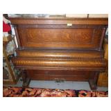 VINTAGE STORY & CLARK OAK UPRIGHT PIANO (YOU MUST>
