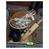 KEURIG CARAFE, WICKER BASKET, WOODEN ROLLING PIN>>