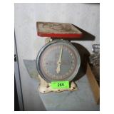 VINTAGE SCALE