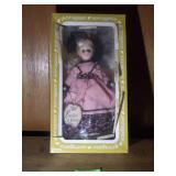 VINTAGE EFFANBEE CORRIER & IVES DOLL 12'