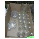 CRYSTAL COVERED DISH, CANDY DISH, SHERRY GLASSES>>