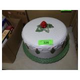 HOLLY BERRY COVERED CAKE PLATE