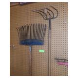 VINTAGE HAY FORK, LEAF RAKE