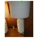 CERAMIC LAMP ON ACRYLIC BASE 30" TO FINIAL TOP