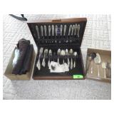 VINTAGE ONEIDA TUDOR PLATE FLATWARE IN BOX W/ BAGS