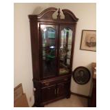 AMERICAN DREW CORNER LIGHTED CHINA CABINET >>>>>