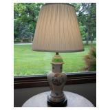 VINTAGE CERAMIC LAMP 34" TO FINIAL TOP