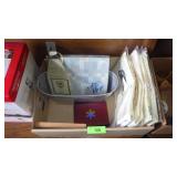 NIB CRYSTAL SERVER, WINE BOTTLE CHEESE BOARD, NIP>