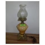 VINTAGE FENTON? PUFFY CUSTARD GLASS? LAMP 18' TO>>