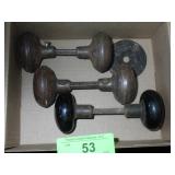 VINTAGE DOOR KNOBS