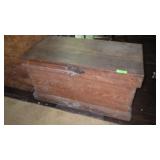VINTAGE / PRIMITIVE PINE TRUNK 38 x 20 x 20