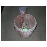 WICKER BASKET, MINI BASKETS, VTG HAWAII TRINKET >>