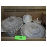 VINTAGE CORNING WARE WILDFLOWER CASSEROLE, RIBBED>
