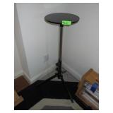 ADJUSTABLE / FOLDING SCULPTURE STAND