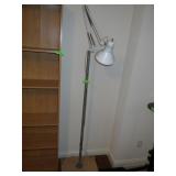 ADJUSTABLE LIGHT W/ HOMEMADE STAND:)