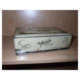 VINTAGE ARTSTYLE CHOCOLATES MOTHER MOTTO TIN