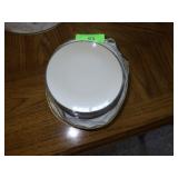 12 VTG EDGERTON BREAD AND BUTTER PLATES, SILVER>>
