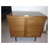 MCM CHEST OF DRAWERS (NO BACK) 30 x 18 x 30