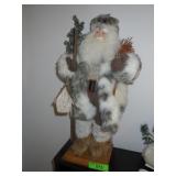SANTAS WORKSHOP HAND CRAFTED SANTA 20"