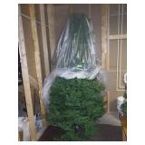 7FT PRE-LIT CHRISTMAS TREE