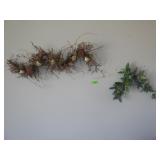 2 WALL SWAG ARRANGEMENTS