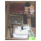 VTG SHOESHINE BRUSHES AND KIT, ASST SHOE POLISH>>