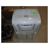 DANBY DEHUMIDIFIER (TURNS ON - APPEARS UNUSED)