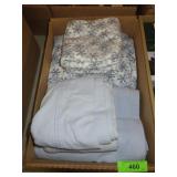 2 FULL FLAT FLANNEL SHEETS W/ PILLOW CASES (NO>>>
