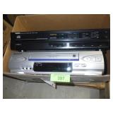 PANASONIC VHS PLAYER, SYMPHONIC CD PLAYER>>