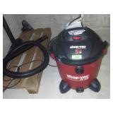 5.0 HP SHOP VAC, TURNS ON
